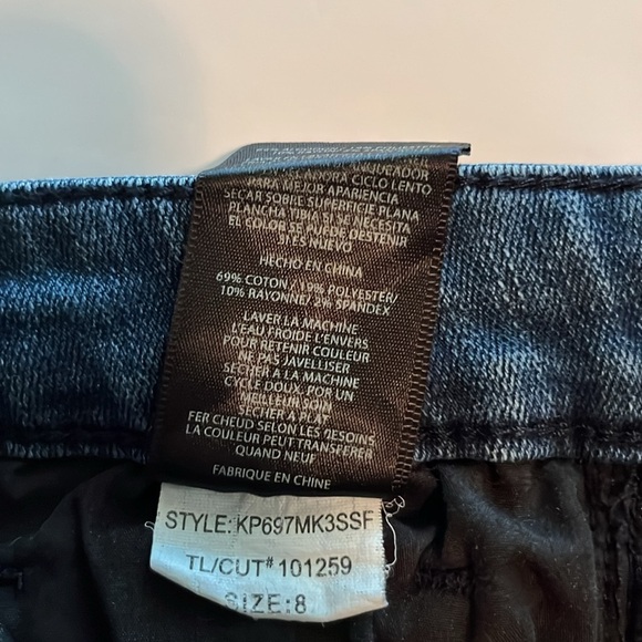 Kut From The Kloth Farrah Baby Bootcut Mid Rise Size 8 - Picture 13 of 16